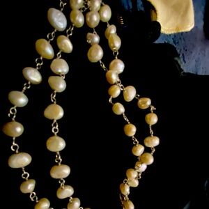 BEAUTIFUL STRAND OF PEARLS